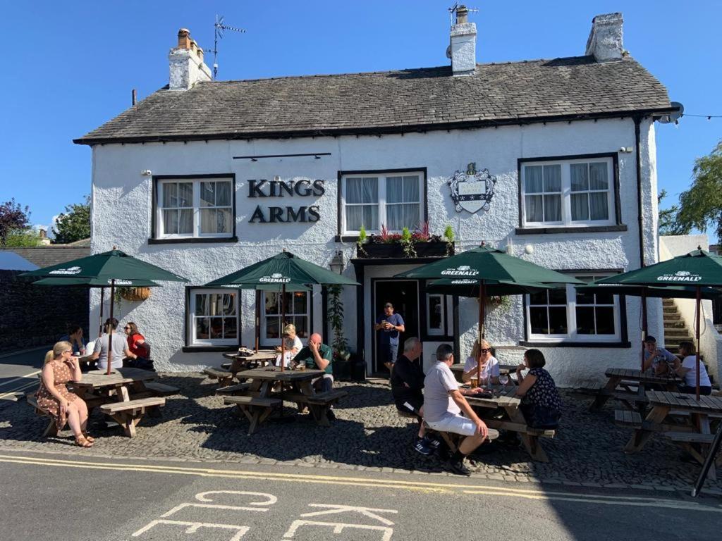 The Kings Arms Hotel Cartmel Exterior photo